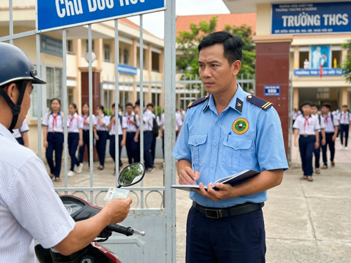 Các vấn đề an ninh trường học nhân viên bảo vệ cần chú ý khi làm nhiệm vụ - 6